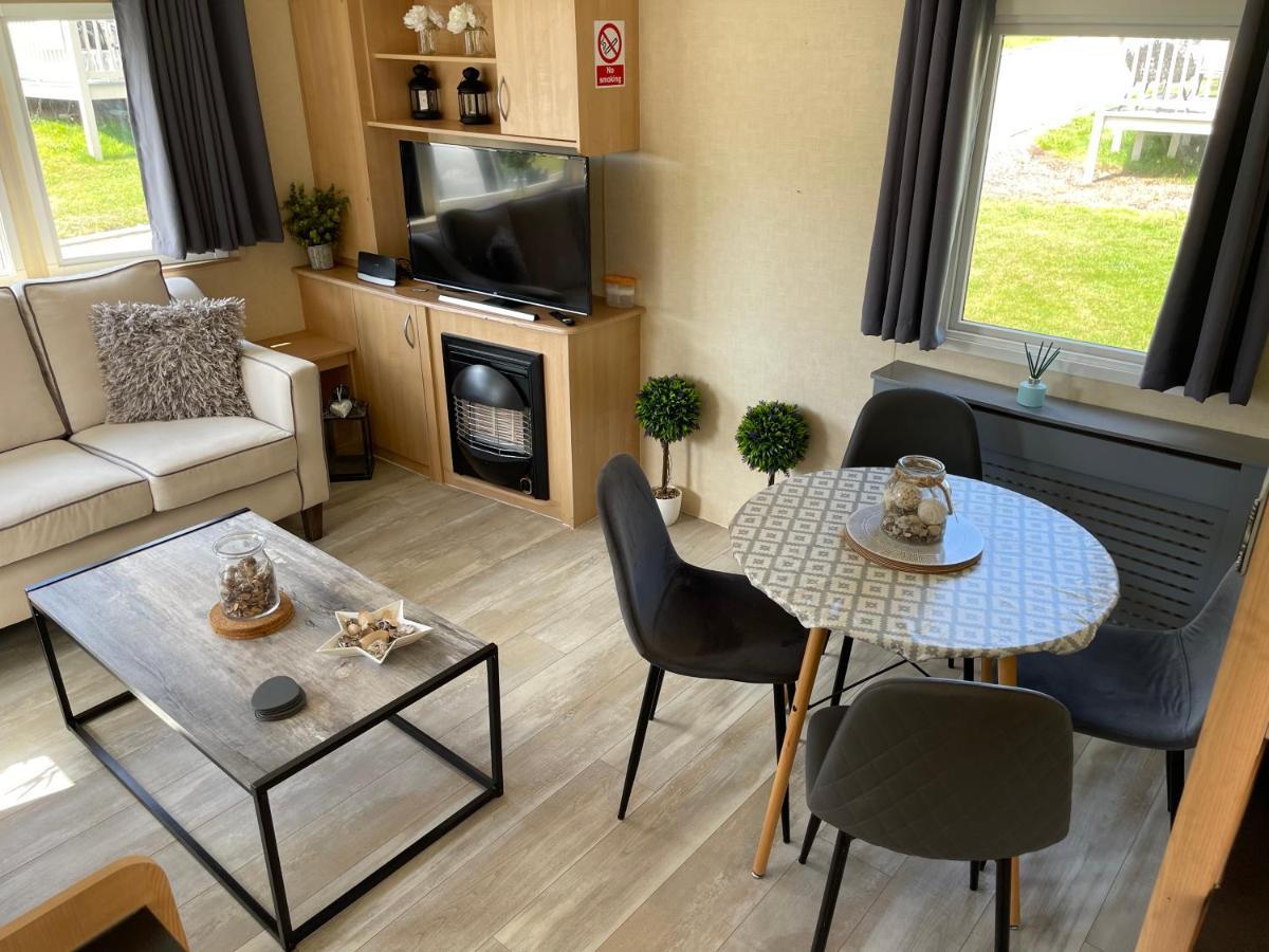 Percy Wood Lodge With Hot Tub Near Alnwick Swarland Exteriér fotografie